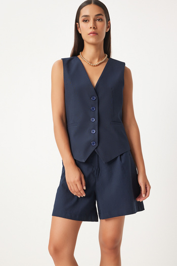 Happiness İstanbul Marineblaues Set aus Weste und Shorts mit V-Ausschnitt - Damen TO00144