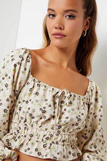 Ardene Daisy Floral Long Sleeve Milkmaid Top