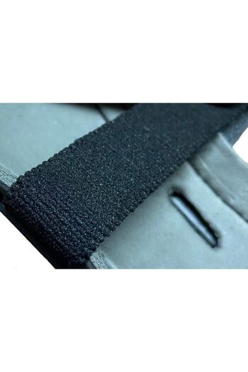 SCHMILTON Sport Junior Kick Pad - Stylish and Comfortable