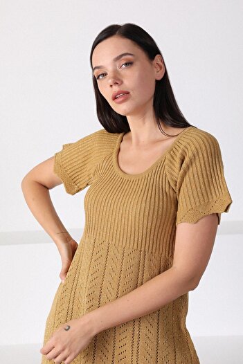 Ferraro Women's Camel Round Neck Waist Gathered Knitwear Sweater