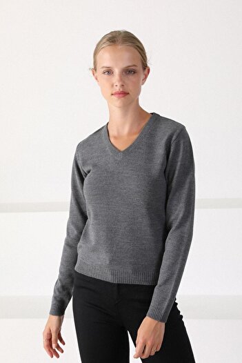 Ferraro Women's Smoked V-Neck Knitwear Sweater