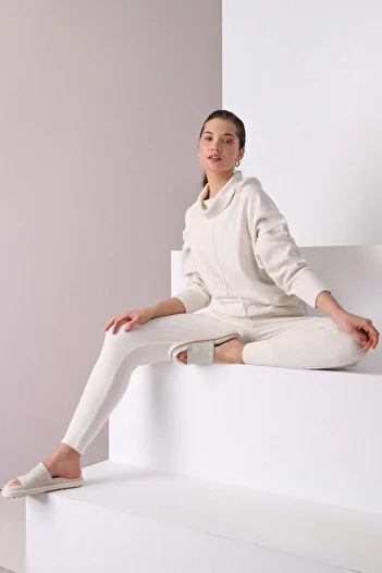 Ferraro Women's Ecru Pocketed Slim Leg Cashmere Knitwear Trousers