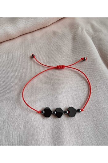 derokas Red Macrame Bracelet with Black Hematite Heart