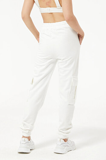 Go Veform Γυναικεία φούτερ White Cargo Pocket - ZN5033