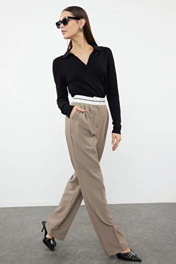 Trendyol Collection Brązowe szerokie nogawki, wysoki pas, spodnie z tkaniny tkanej, z ozdobnymi detalami TWOSS23PL00150 Palazzo