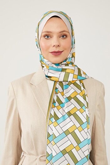 Levidor Beige Angel Shawl - Cube Pattern