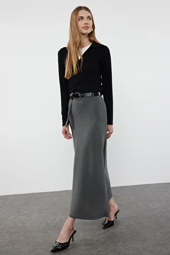 Trendyol Collection Prémiová šedá midi úpletová sukně - speciální příze Twoaw25Et00005