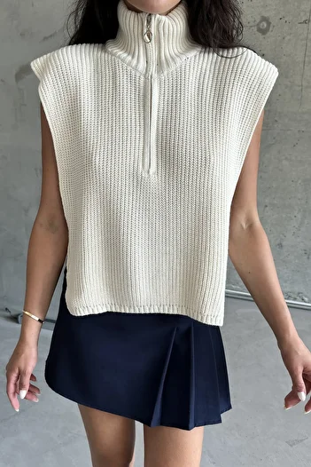 MODAGEN Ecru Women's Knitwear Sweater - Stand Collar and Half Zipper