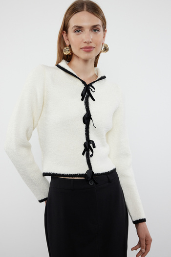 Trendyol Collection Ecru Knitwear Crop Cardigan - Ribbon and Bow Detail Twoaw25Hi00170