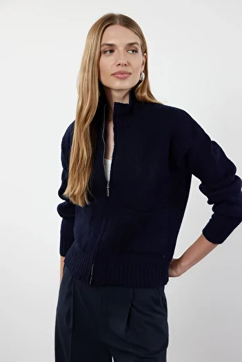 Trendyol Collection Sötétkék cipzáras puha kötöttáru kardigán - TWOAW25HI00019