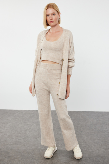 Trendyol Collection Wide Fit Soft Textured 3-Piece Knitwear Set - TWOAW24AU00015