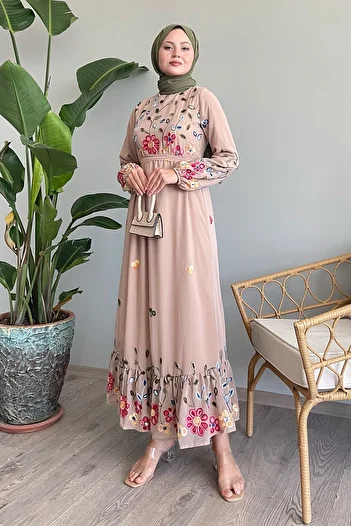 InStyle Daisy Flowers Chiffon Dress - Beige