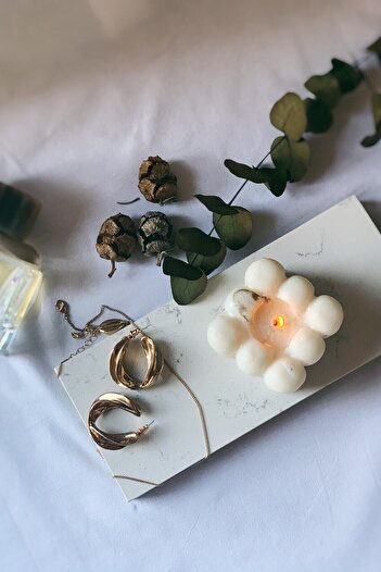 PeraMarble White Quartz Presentation Holder