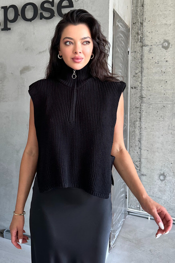 MODAGEN Black Knitwear Sweater - Stand Collar and Half Zipper