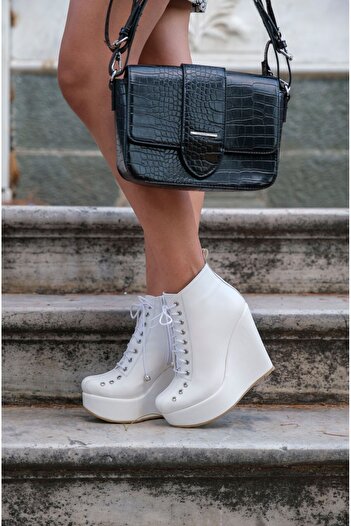 Ayakkabı Ateşi Lad White Skin Lace Up Wedge Heeled Boots