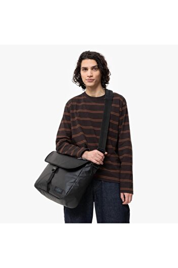 Eastpak حقيبة كتف سوداء من Delegate - Tarp EK26EO13