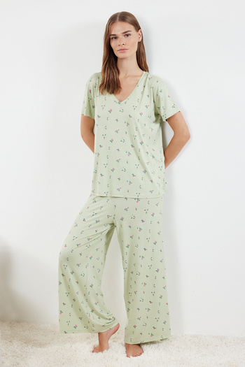 Trendyol Collection Colorful Flower Patterned Mint Knitted Pajamas Set - THMSS24PT00231