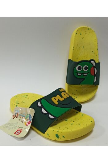 GEZER Anatomical Sole Non-Slip Plastic Children's Wet Floor and Street Slippers