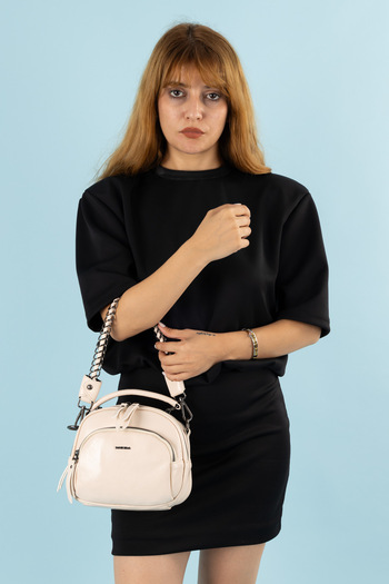 Getcho Versa Women's Cream Mini Crossbody Bag 4-Eye Round Chain Strap Bag Suitable for Daily Use