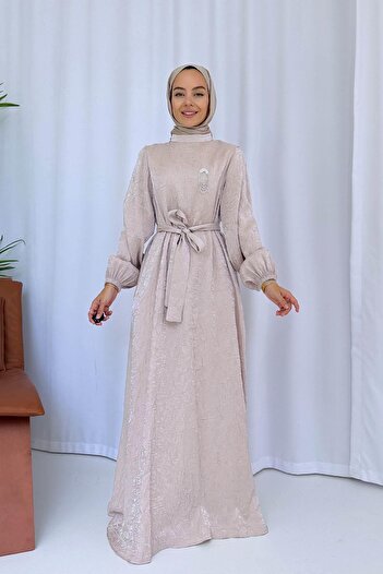 Ka Hijab Broş Detay Tesettür Elbise - Bej
