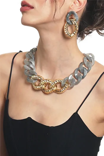 LABALABA Women's Thick Chain Form Smokey Gray & Gold Color Resin Necklace & Earrings Set