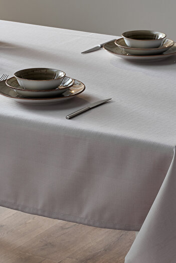 Doqu Home Grade Masa Örtüsü 140x240cm - Bej