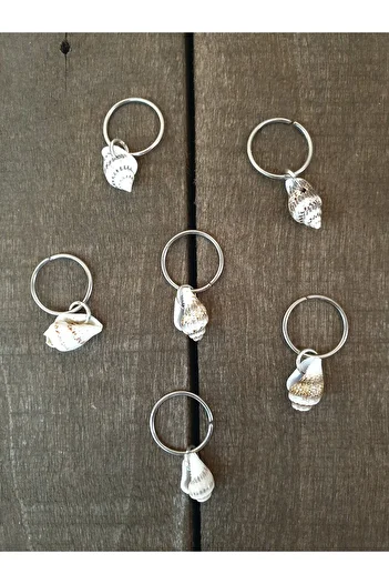 denizdengelen Set of 6 Tiny Seashell Hair Earrings - Silver Color Metal