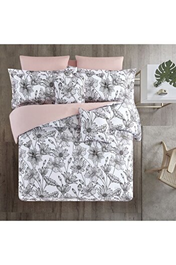 In House Eugenie | 8 Pieces Comforter Set - King - 260x240 cm - White & Rose Pink