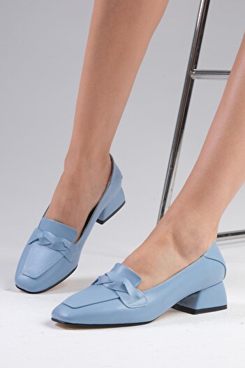 Mio Gusto Abriana Blue Color Blunt Toe Knitted Strap Women's Short Heeled Shoes