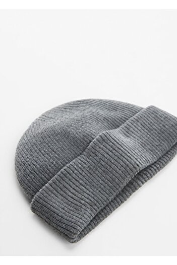 MANGO Man Short Knitwear Beret