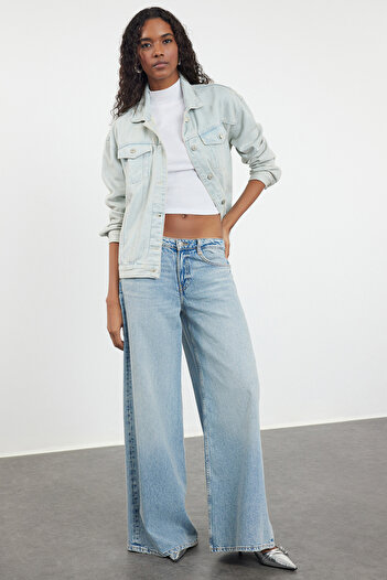 Trendyol Collection Jasnoniebieskie dżinsy oversize - TWOAW25CE00006