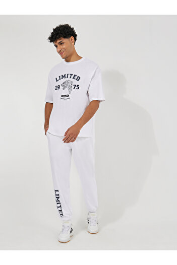 Styli Premium Varsity Print Heavy Jersey Oversized T-Shirt & Joggers Co-Ords