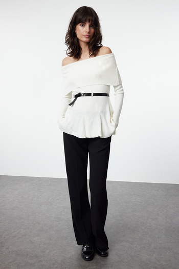 Trendyol Collection Carmen Collar Knitwear Sweater - Belted, Ecru, TWOAW25KZ00086