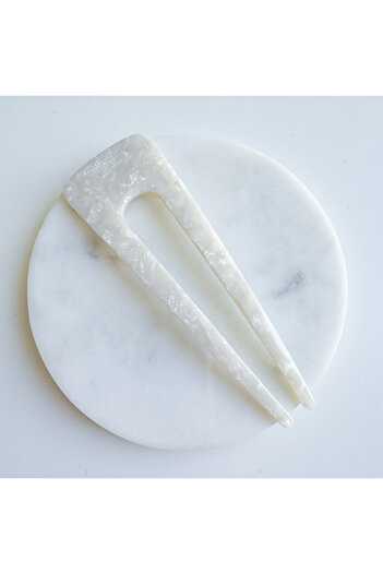 Venus Design Buckle Bone Bun