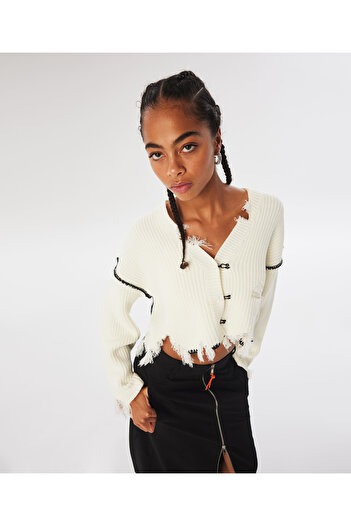 Twist Cream Colored Knitwear Sweater