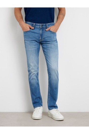 Guess Finnley - Stylish Designed Comfortable Cut Shoes