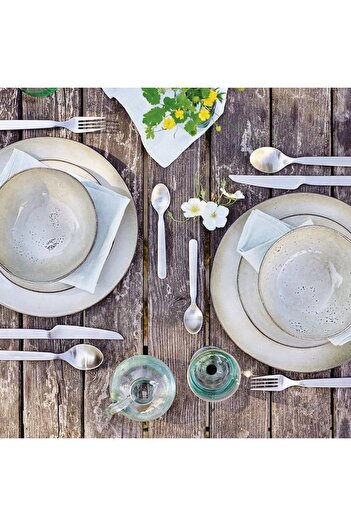 Tupperware Swan Tableware Set of 4