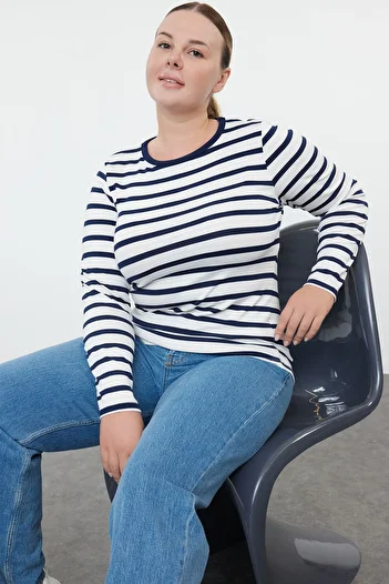 Trendyol Curve Premium Viscous Soft Fabric - Flexible Fitted Navy Blue Striped Block Size Blouse