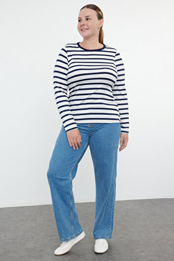 Trendyol Curve Premium Viscous Soft Fabric - Flexible Fitted Navy Blue Striped Block Size Blouse