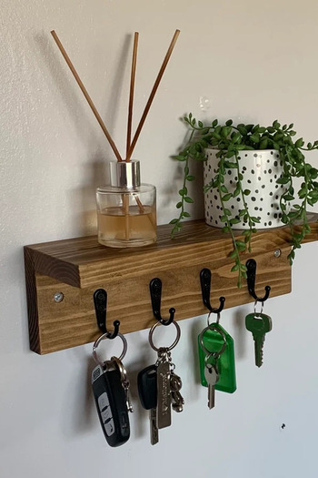 Moola Key Rack with Wooden Hanger - Mug Rack, Wall Rack with Keychain