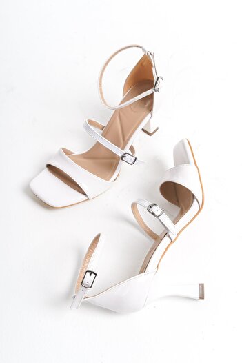 Modabuymus White Patent Leather BandedStarfishDaily Heeled Shoes