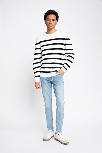 DeFacto Skinny Comfort Fit Tight Relaxed Fit Normal Waist Extra Narrow Leg Ripped Detailed Jean Trousers