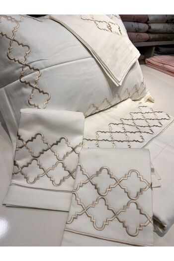 incisecrethome Duvet Cover Set Double, Embroidered Cotton Satin Duvet Cover Set Consist of 6 Pieces