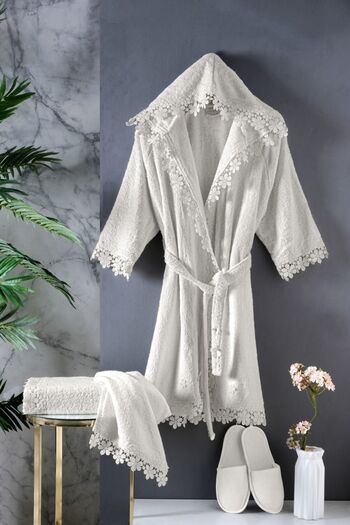 Güvenal Liya 8-Piece Boxed - Lace Bathrobe and Towel Set, Dowry Home Textile