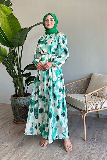 InStyle Çiçekli Kuşaklı Yeşil Saten Elbise