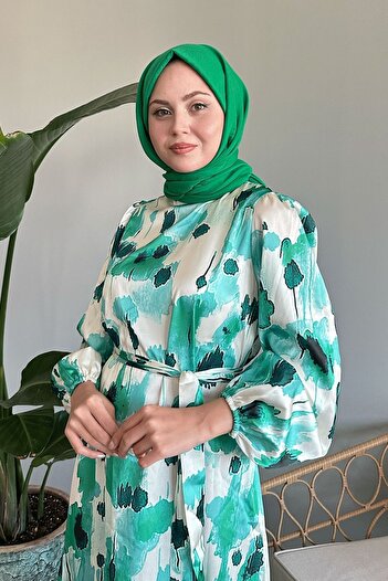 InStyle Çiçekli Kuşaklı Yeşil Saten Elbise