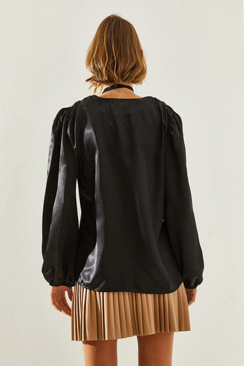 Bianco Lucci V-neck Satin Shirt - Floral Accessories, Shoulder Gathered 2310 60251666