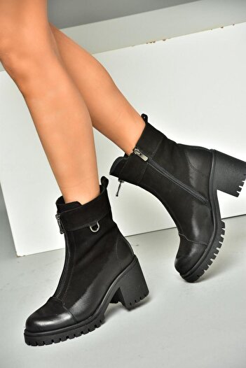 Fox Shoes R654095903 Siyah Hakiki Deri Kalın Topuklu Kadın Bot