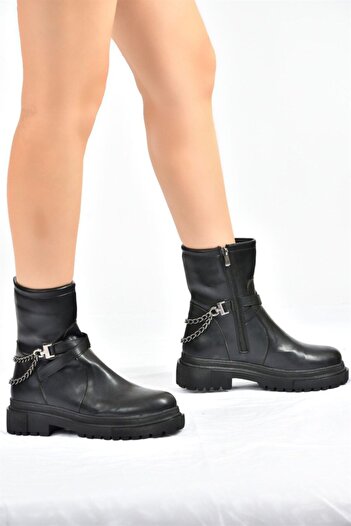 Fox Shoes Γυναικείες μπότες με μαύρη χοντρή σόλα με αλυσίδα L996034509