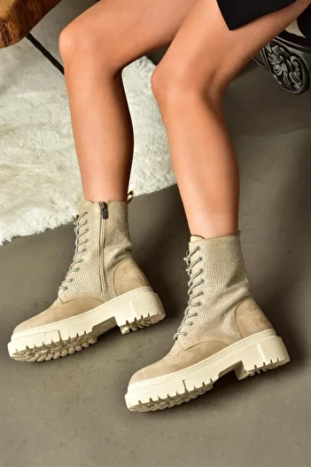 Fox Shoes R726543602 Γυναικείες μπότες με λεπτομέρειες από καστόρι από πέτρα